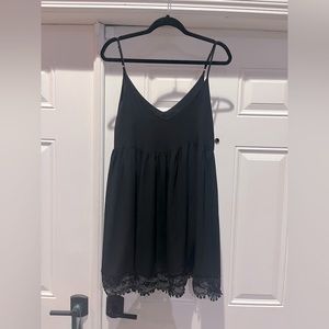 Lulus black sundress - lace birder - great condition! medium